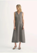 Lightweight and Zero-Pressure Cupro Linen Textured Anti-Wrinkle V-Neck Sleeveless A-Line Dress