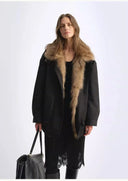 Removable Fox Fur Collar 90% White Goose down Easy to Care for Practical and Water-Repellent Parka for Women