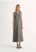 Lightweight and Zero-Pressure Cupro Linen Textured Anti-Wrinkle V-Neck Sleeveless A-Line Dress